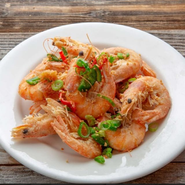 E14 Deep Fried Shrimp with Spicy Salt 酥炸椒鹽蝦.