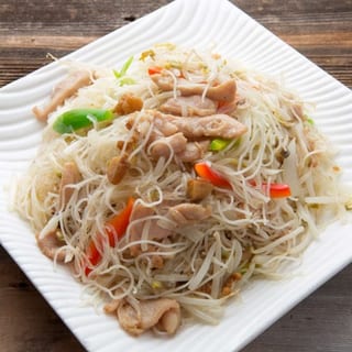 N15 Salty Fish Shredded Chicken Double Vermicelli 鹹魚雞絲鴛鴦炒米