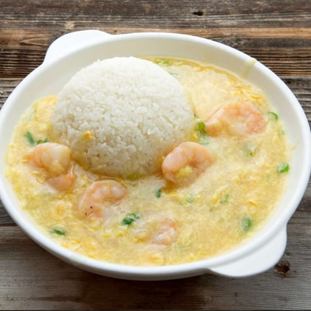 P09 Shrimp and Egg on Rice 滑蛋蝦仁燴飯.