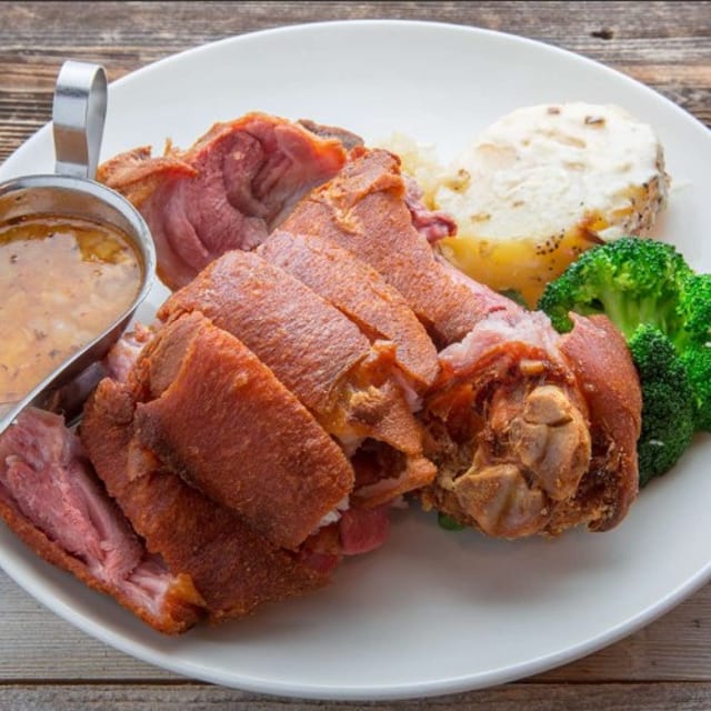 G04 German Style Pork Knuckle.