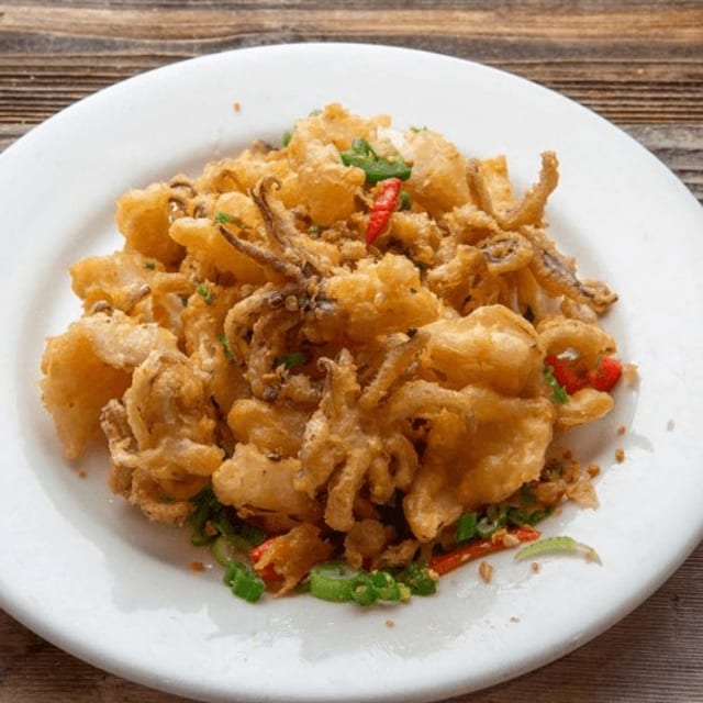 Fried Squid with Spicy Salt 椒鹽鮮魷.