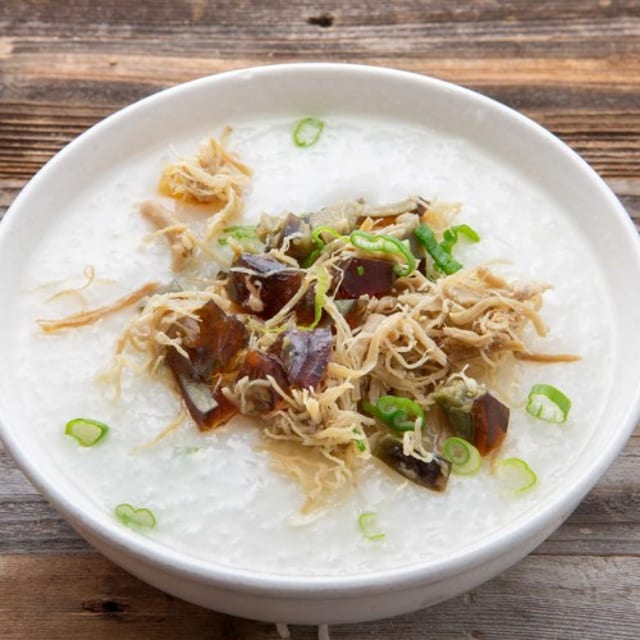 G52 Pork & Preserved Egg Congee 皮蛋瘦肉粥.