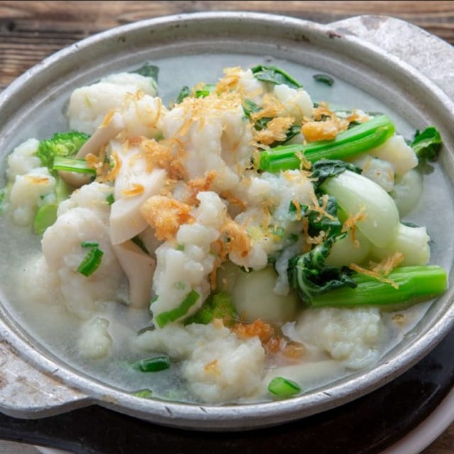 H03 House Special Fish Paste and Assorted Vegetables Hot Pot 魚滑瑤柱什菜煲.