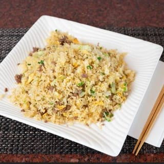 R01 Beef Fried Rice 生炒牛肉飯