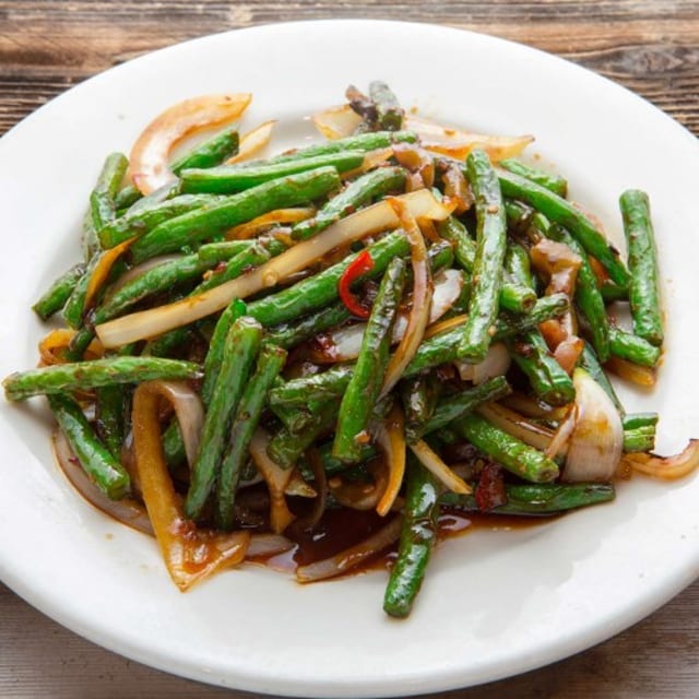 V08 House Special String Beans 乾煸四季豆.
