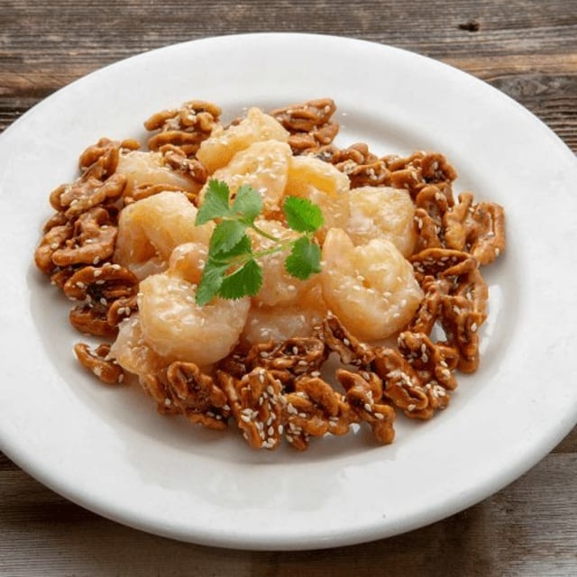Honey Walnut Shrimp with Mayonnaise Sauce 西汁核桃蝦.
