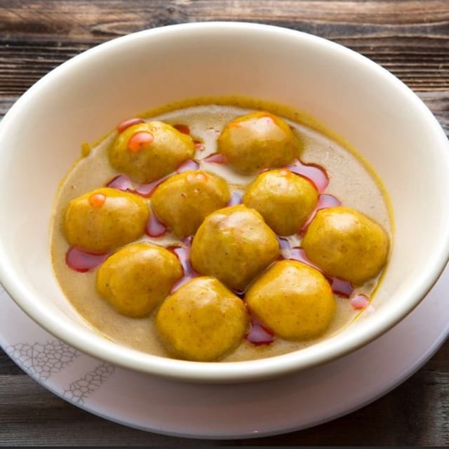 C02 Curry Fish Balls 咖喱⿂丸.