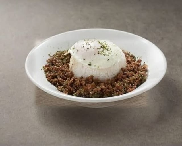 Minced Pork & Egg w/ Rice (Regular/Spicy) 原味/辣味肉碎煎蛋飯.